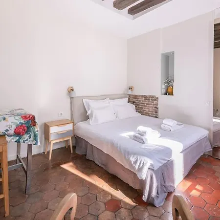 Saint Antoine - Charming Studio In The Heart Of Appartamento Parigi